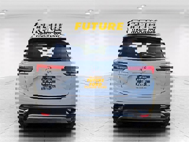Used 2023 Buick Envision Essence image 4