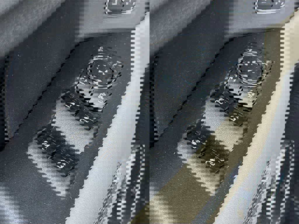 Certified 2018 Ford Expedition Platinum image 30