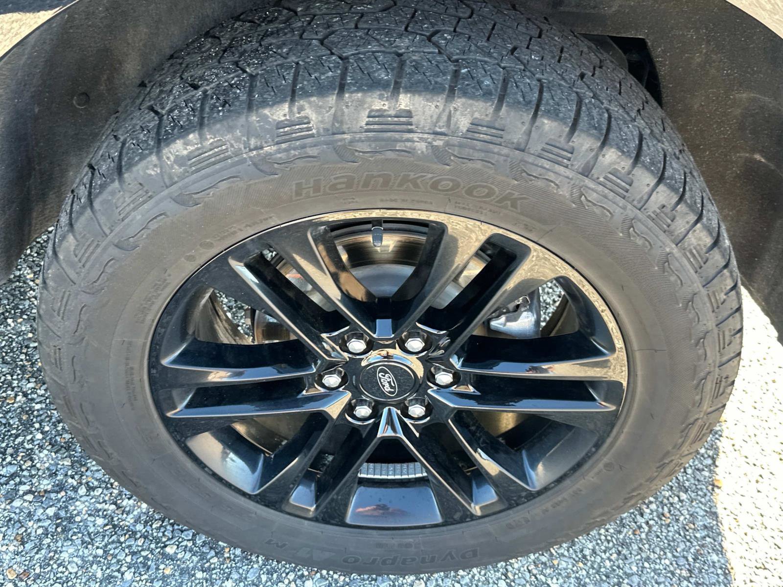 Certified 2024 Ford Expedition XLT image 9