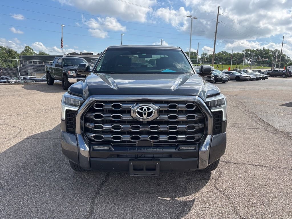 Used 2024 Toyota Tundra Platinum AWD/4WD image 2