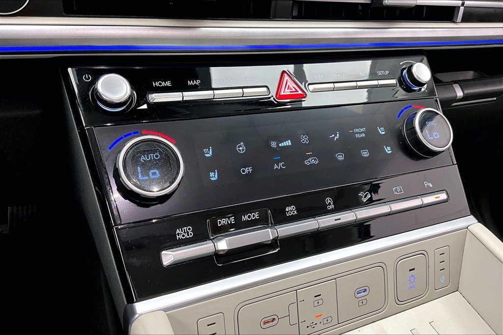 Used 2025 Hyundai Santa Fe Calligraphy AWD/4WD image 32