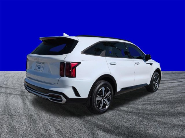 Used 2023 Kia Sorento S w/ Panoramic Sunroof Package FWD image 4