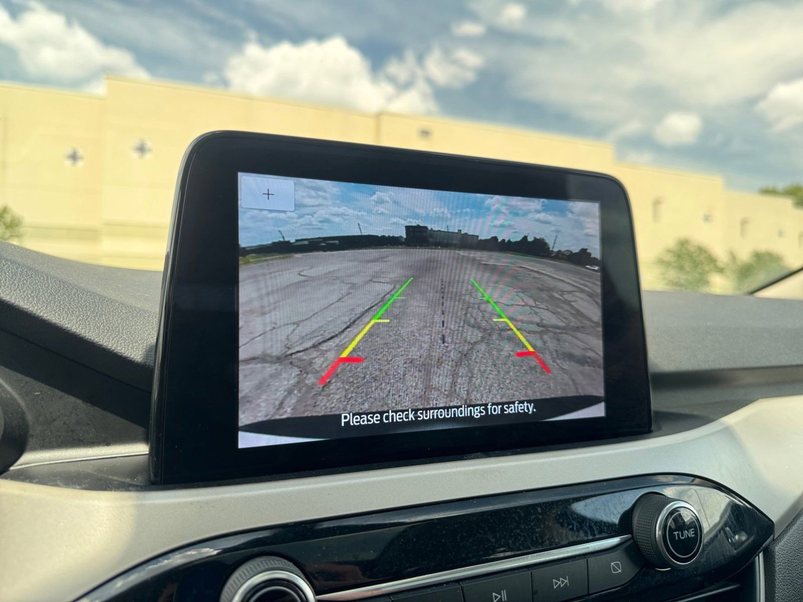 Certified 2020 Ford Escape SE Sport FWD image 27