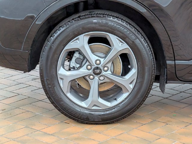 Certified 2023 Ford Escape ST-Line w/ Tech Pack #1 AWD/4WD image 7