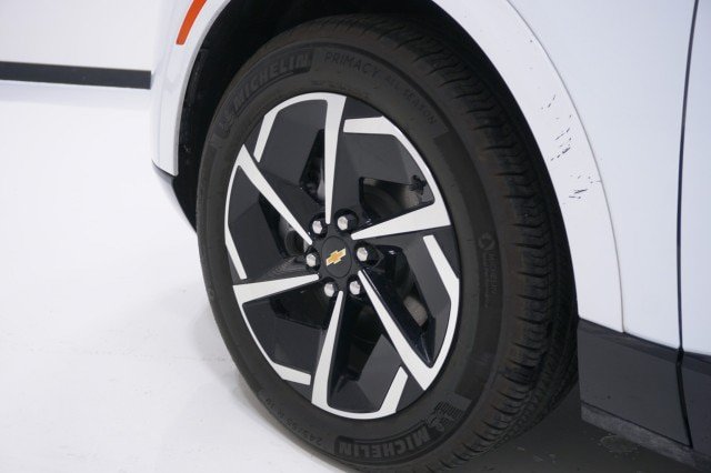 Used 2025 Chevrolet Equinox EV LT w/ Convenience Package FWD image 11