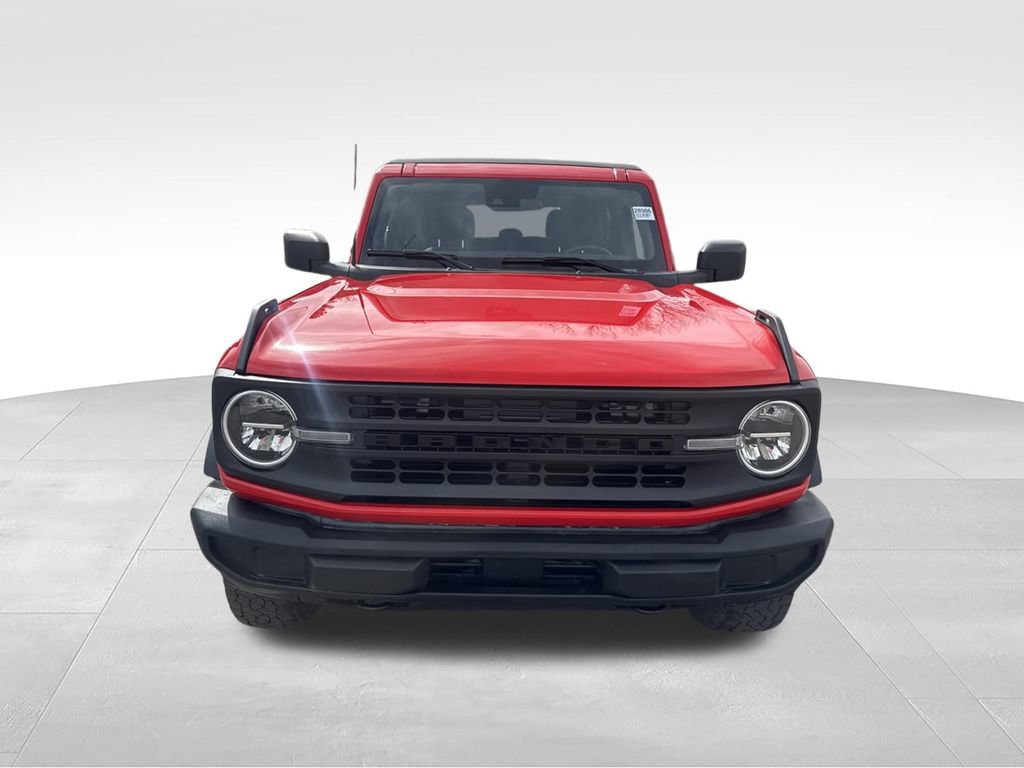 Certified 2023 Ford Bronco 4-Door AWD/4WD image 2