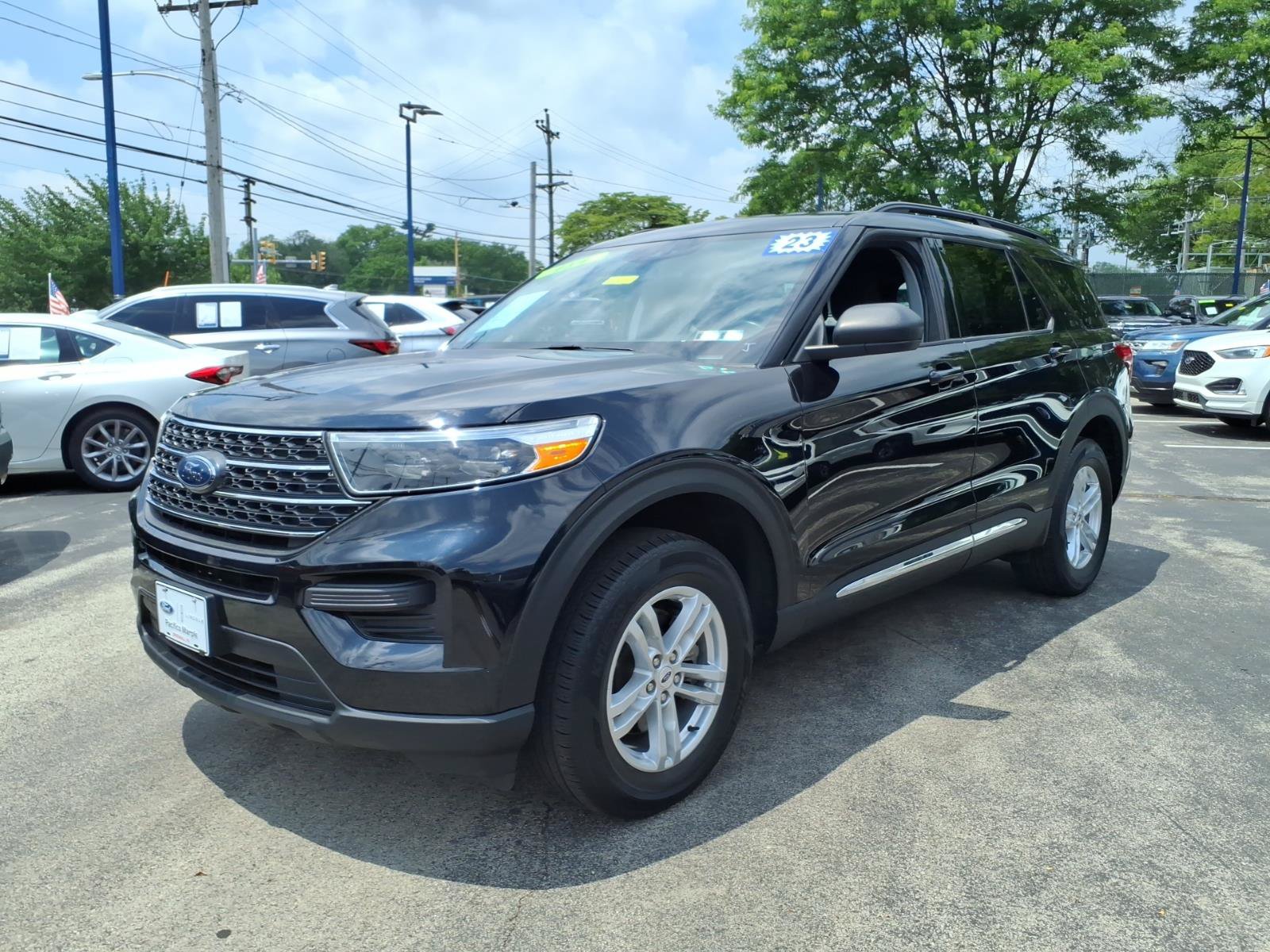 Certified 2023 Ford Explorer XLT AWD/4WD image 8