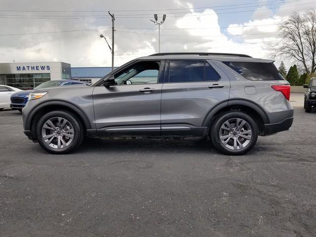 Certified 2023 Ford Explorer XLT w/ Equipment Group 202A AWD/4WD image 7