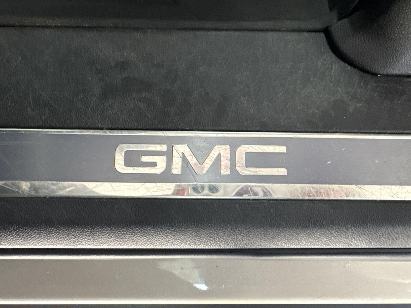 Used 2021 GMC Yukon SLT w/ SLT Premium Package AWD/4WD image 27