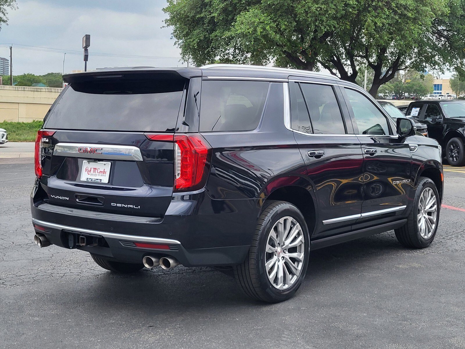 Used 2023 GMC Yukon Denali w/ Max Trailering Package image 3