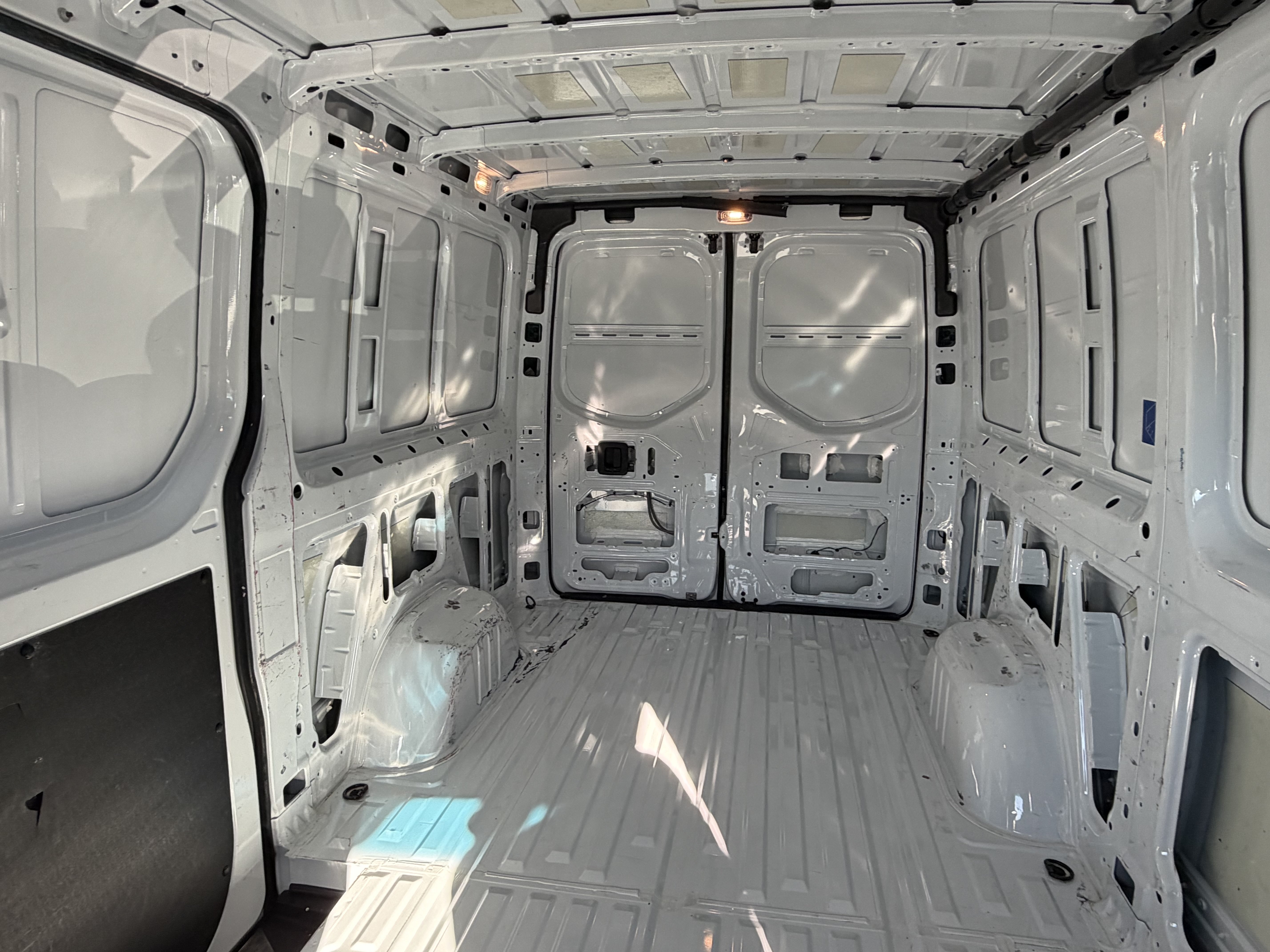 Used 2024 Mercedes-Benz Sprinter 2500 image 18