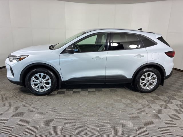 Certified 2025 Ford Escape Active AWD/4WD image 4