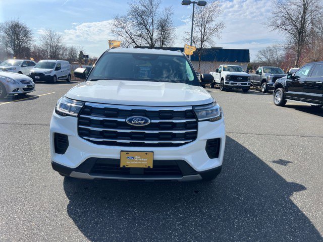 Certified 2025 Ford Explorer Active image 7