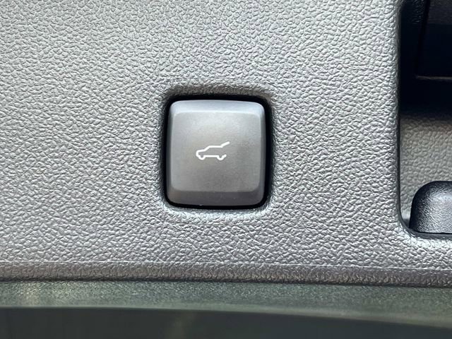 Certified 2023 Ford Escape ST-Line Elite AWD/4WD image 13