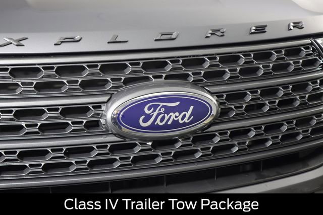 Certified 2023 Ford Explorer XLT w/ Equipment Group 202A image 18