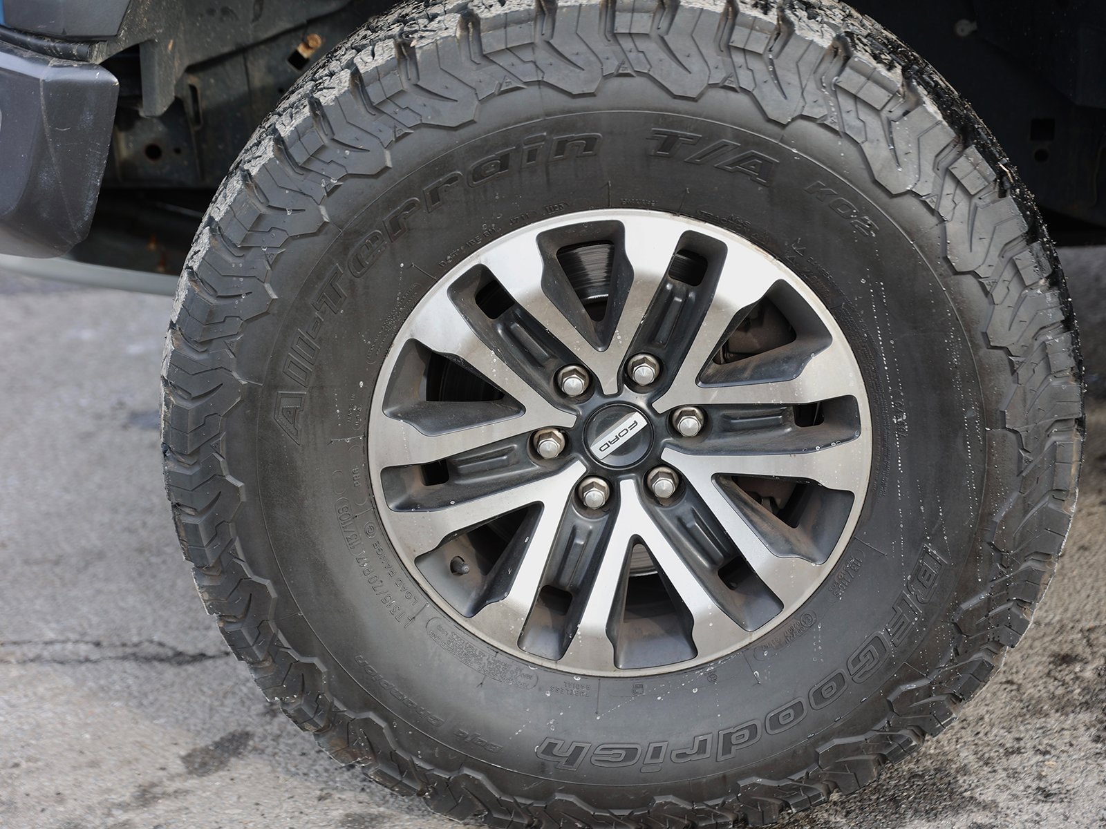 Certified 2020 Ford F150 Raptor w/ Equipment Group 802A Luxury image 14