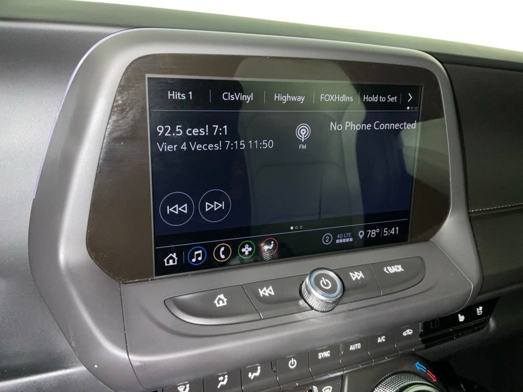 Used 2020 Chevrolet Camaro LT RWD image 21