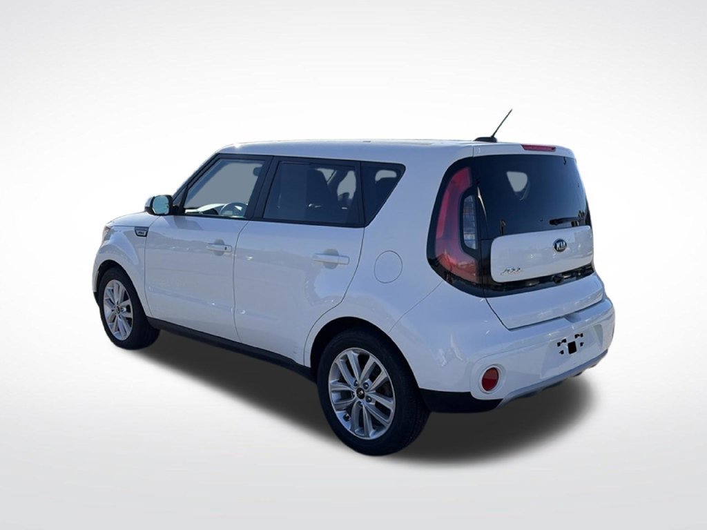 Used 2019 Kia Soul + FWD image 5