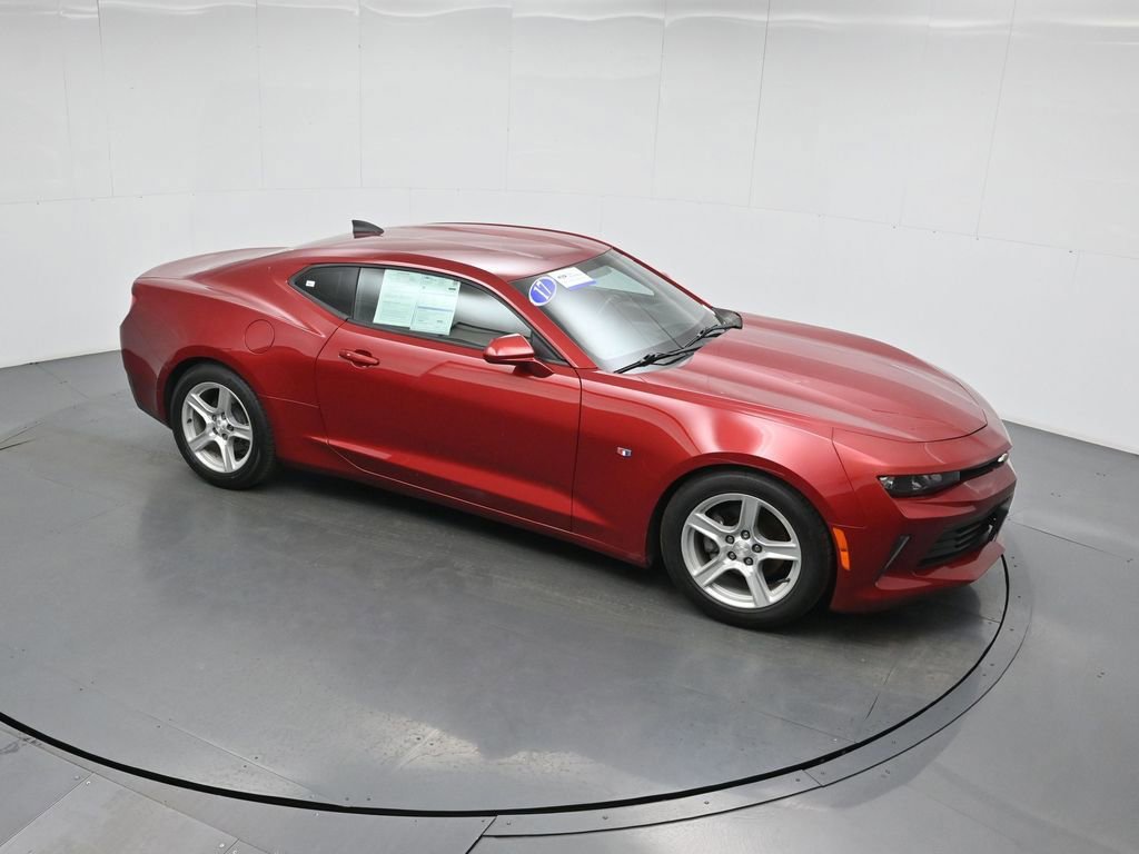 Used 2017 Chevrolet Camaro LT image 4