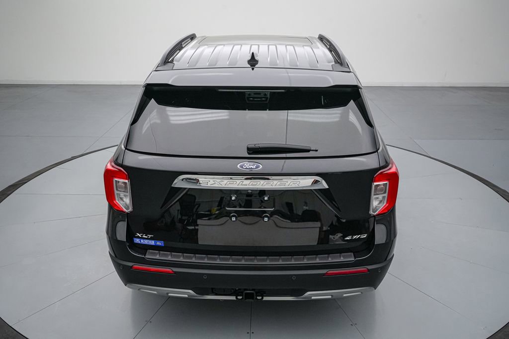 Certified 2024 Ford Explorer XLT w/ Equipment Group 202A AWD/4WD image 6
