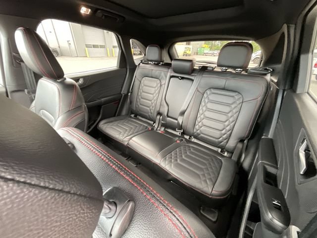 Certified 2023 Ford Escape ST-Line Elite w/ Premium Technology Package AWD/4WD image 23