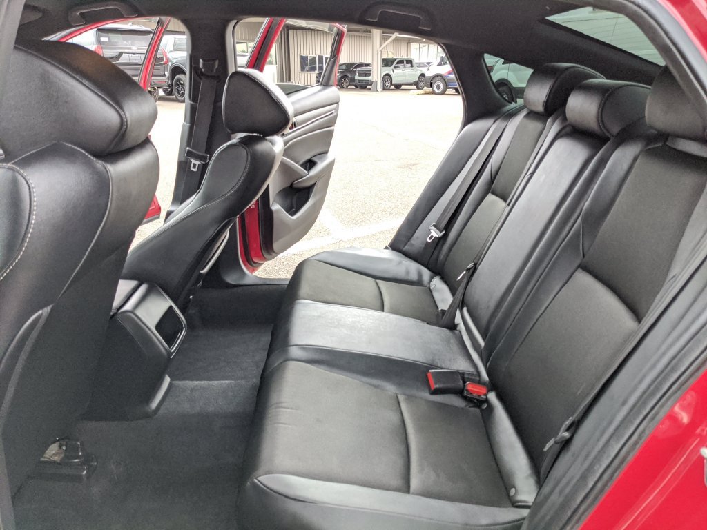 Used 2020 Honda Accord Sport image 16