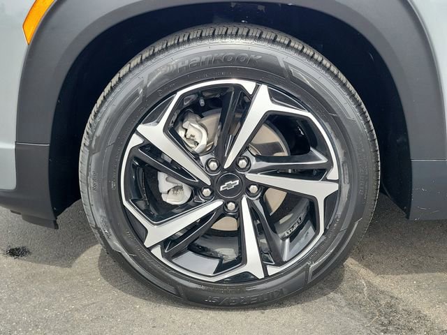 Used 2023 Chevrolet TrailBlazer RS w/ Sun and Liftgate Package image 30