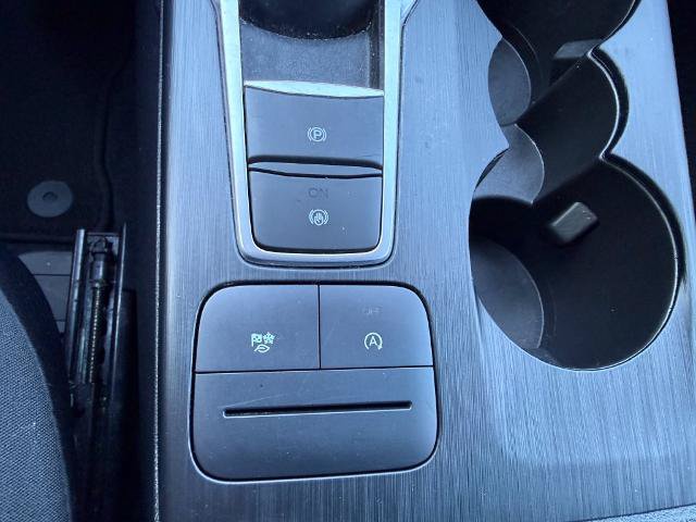 Certified 2024 Ford Escape Active AWD/4WD image 39