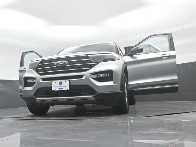 Certified 2024 Ford Explorer XLT w/ Equipment Group 202A AWD/4WD image 31