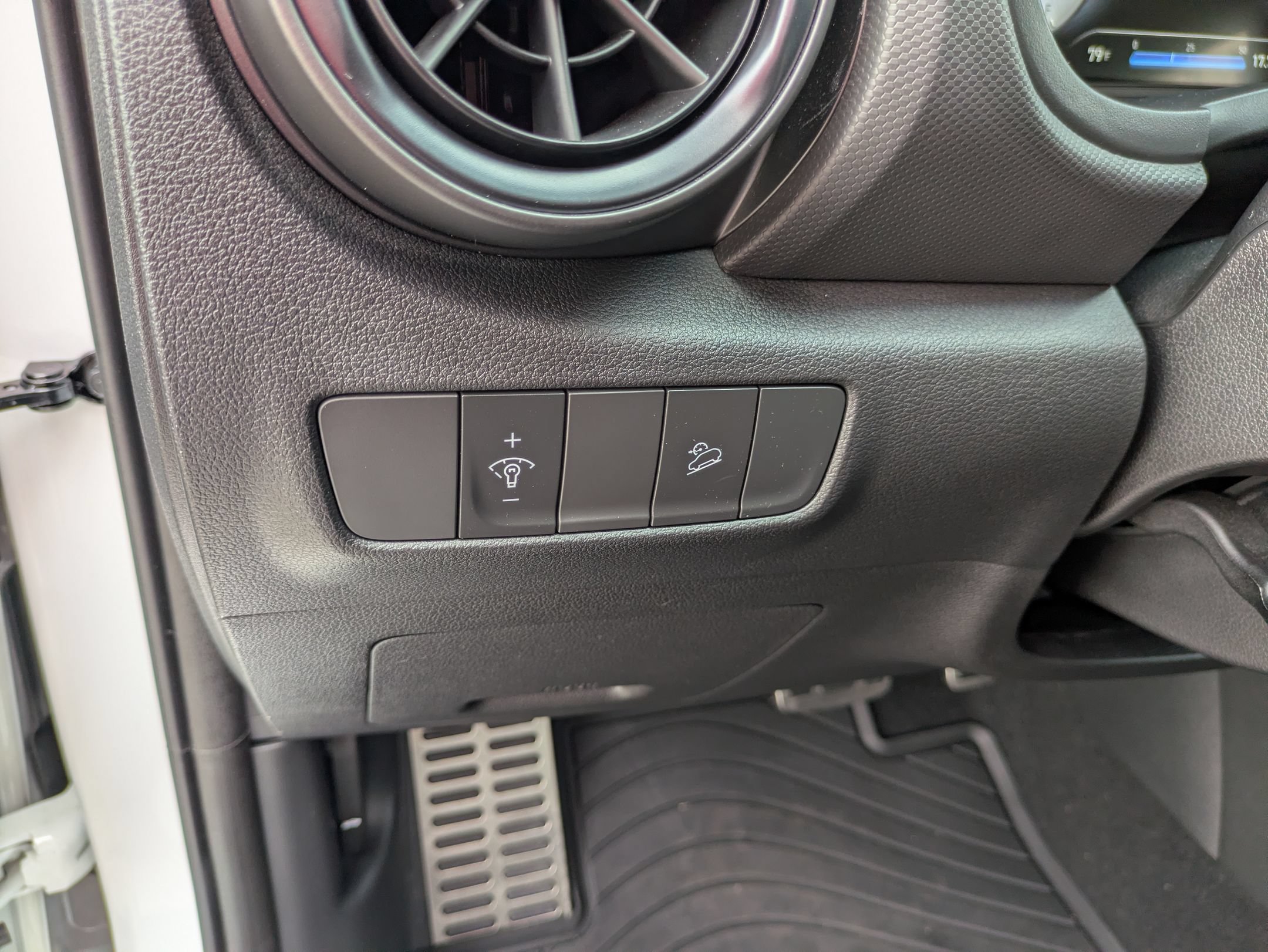 Used 2023 Hyundai Kona N FWD image 17