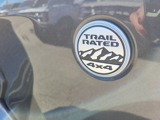 Used 2023 Jeep Gladiator Overland w/ Popular Equipment Package image 10