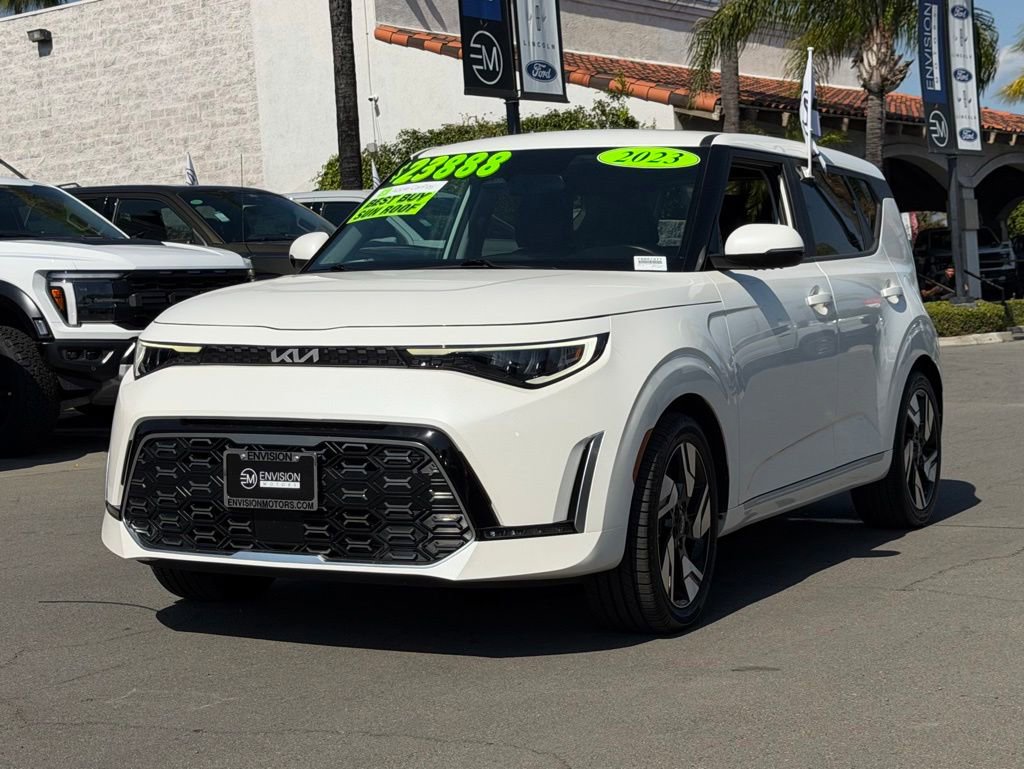 Used 2023 Kia Soul GT-Line w/ GT-Line Technology Package FWD image 4
