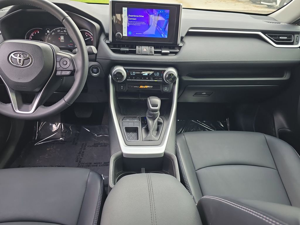 Used 2023 Toyota RAV4 XLE Premium image 13