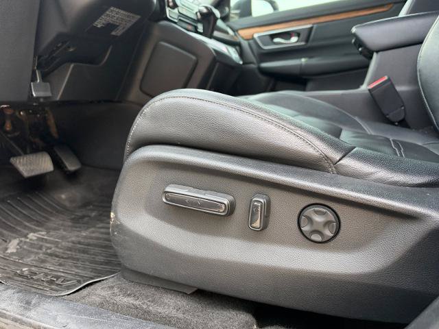 Used 2017 Honda CR-V Touring image 18