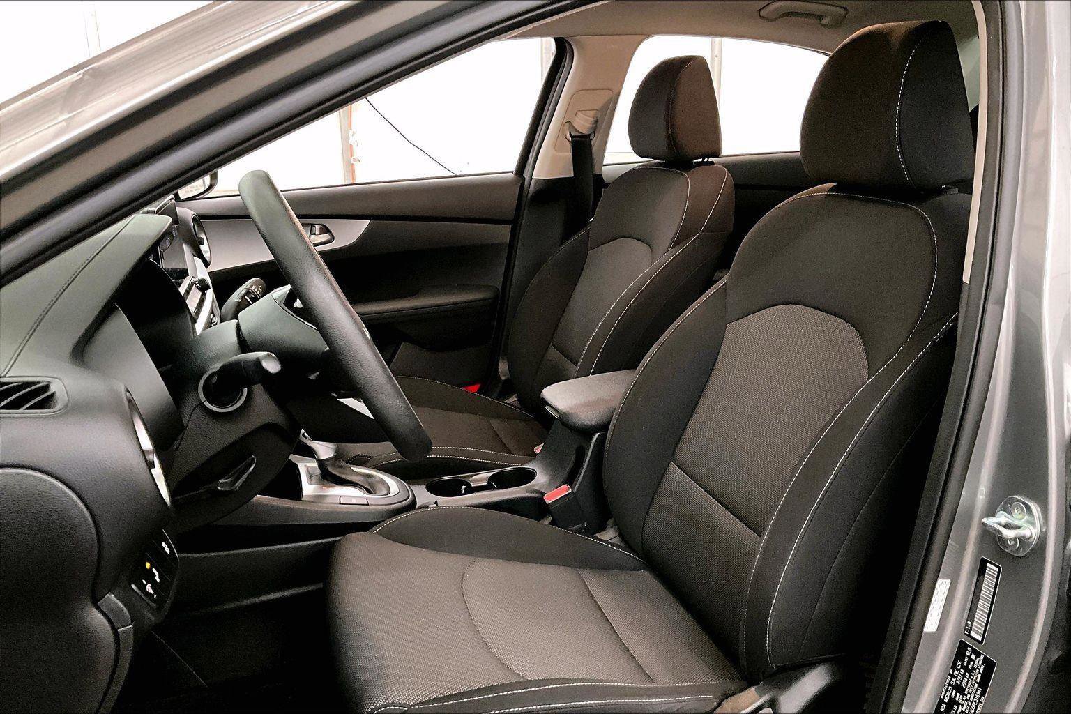 Used 2023 Kia Forte LXS w/ LXS Technology Package image 24