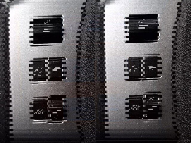 Used 2019 Nissan Frontier PRO-4X image 18