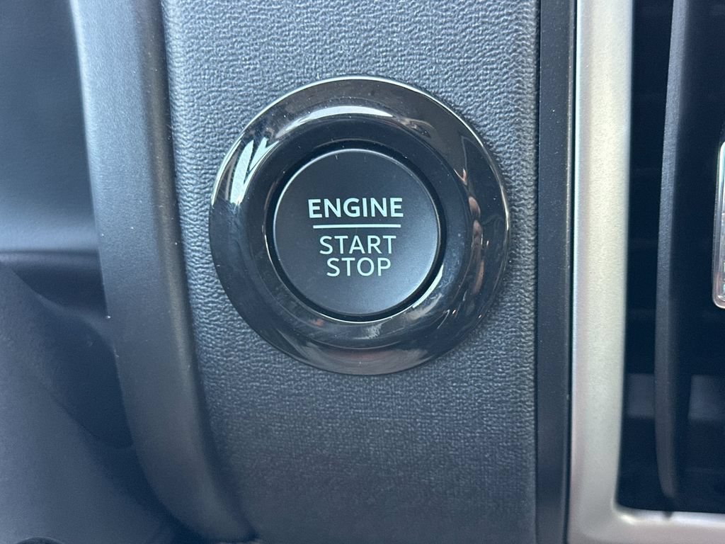 Certified 2025 Ford Expedition Active AWD/4WD image 22
