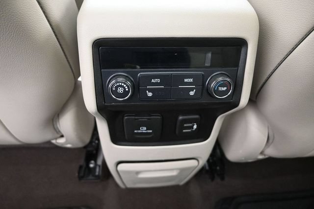 Used 2019 GMC Acadia Denali w/ Technology Package FWD image 23