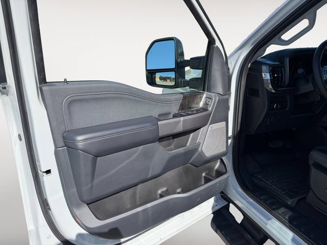 Certified 2025 Ford F350 Lariat w/ Black Appearance Package AWD/4WD image 10