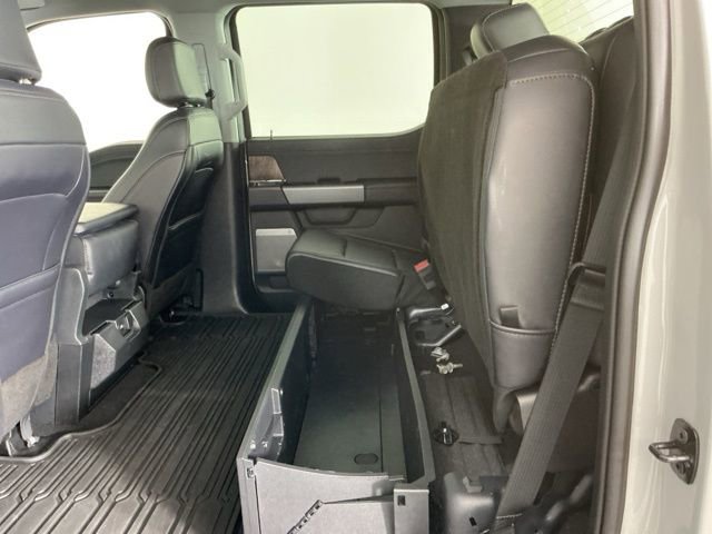 Certified 2025 Ford F350 Lariat w/ Black Appearance Package image 30