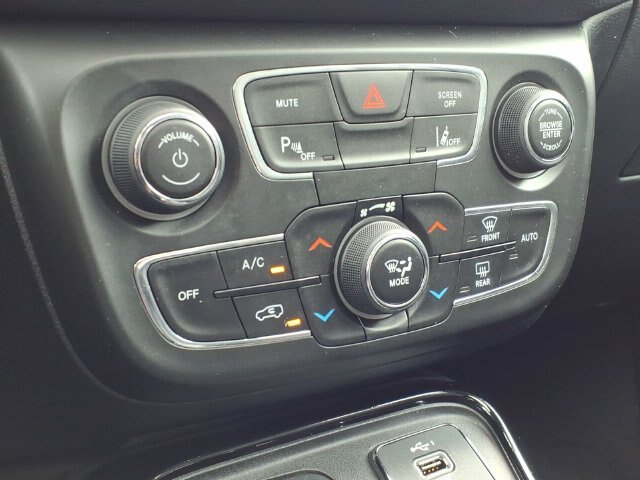 Used 2021 Jeep Compass Limited w/ Sun and Sound Group AWD/4WD image 30