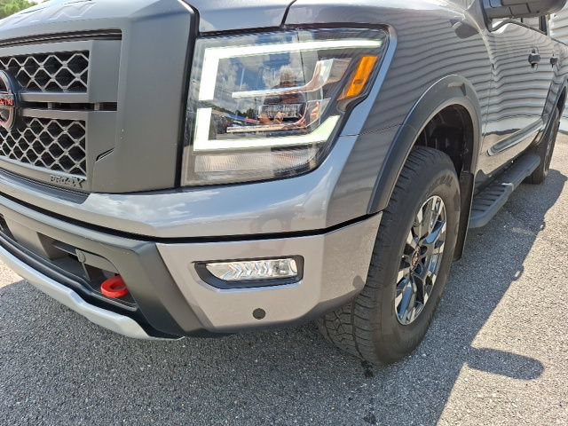 Used 2024 Nissan Titan PRO-4X w/ Pro-4x Convenience Package AWD/4WD image 9