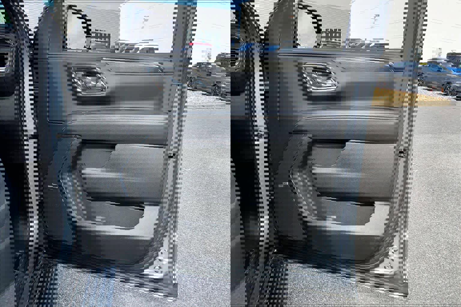 Used 2021 GMC Yukon AT4 w/ AT4 Premium Package image 22