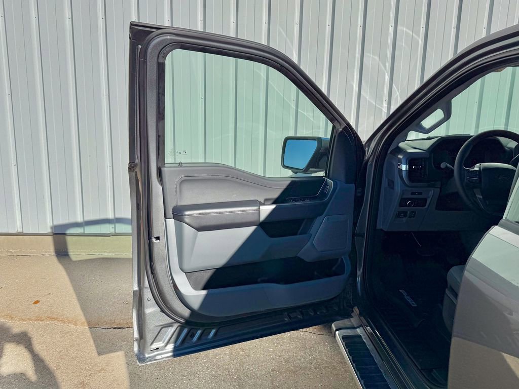 Certified 2025 Ford F150 XLT w/ Equipment Group 303A High image 13