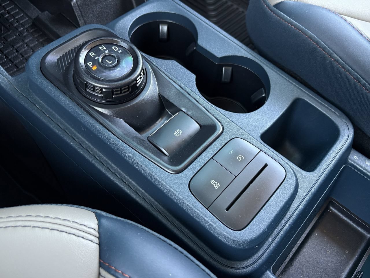 Certified 2025 Ford Maverick Lariat AWD/4WD image 19