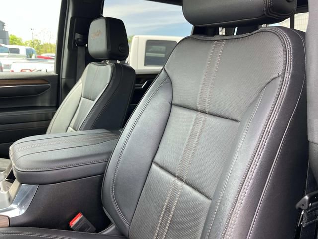 Used 2024 Chevrolet Silverado 1500 High Country w/ High Country Premium Package image 30