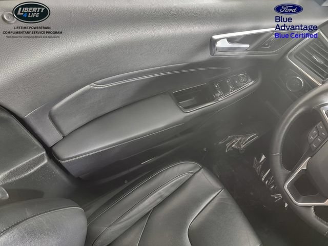 Certified 2019 Ford Edge Titanium w/ Cold Weather Package AWD/4WD image 33