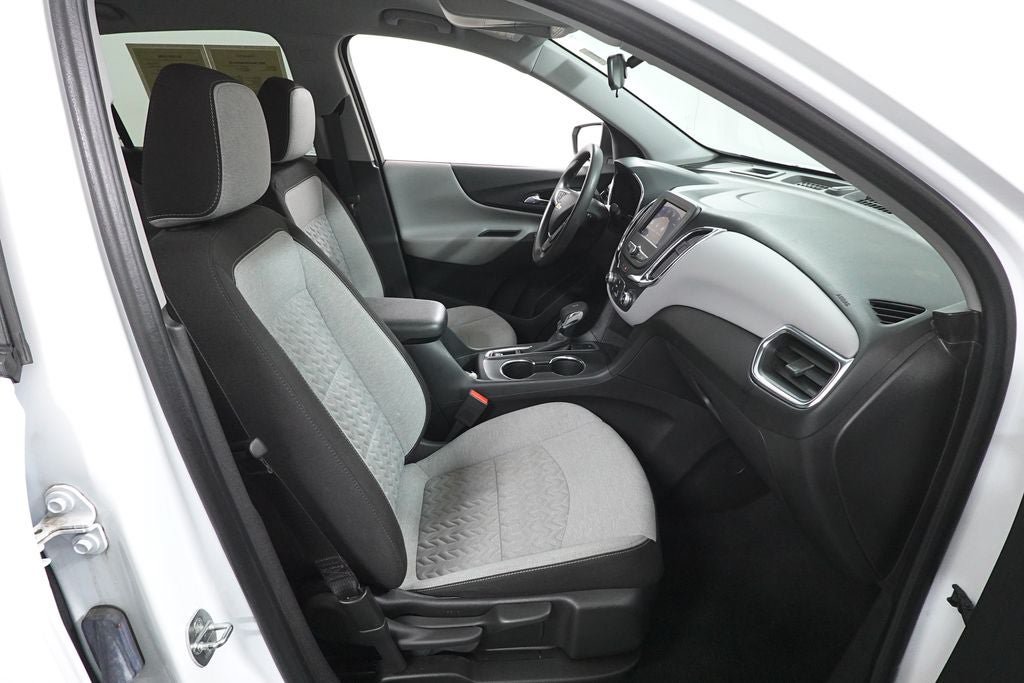 Used 2022 Chevrolet Equinox LS w/ LS Convenience Package AWD/4WD image 32