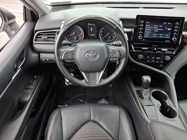 Used 2021 Toyota Camry SE FWD image 11