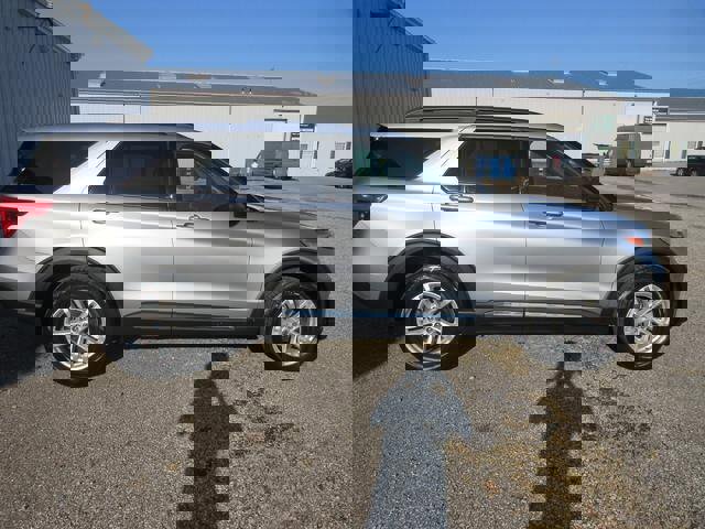 Certified 2022 Ford Explorer XLT image 6